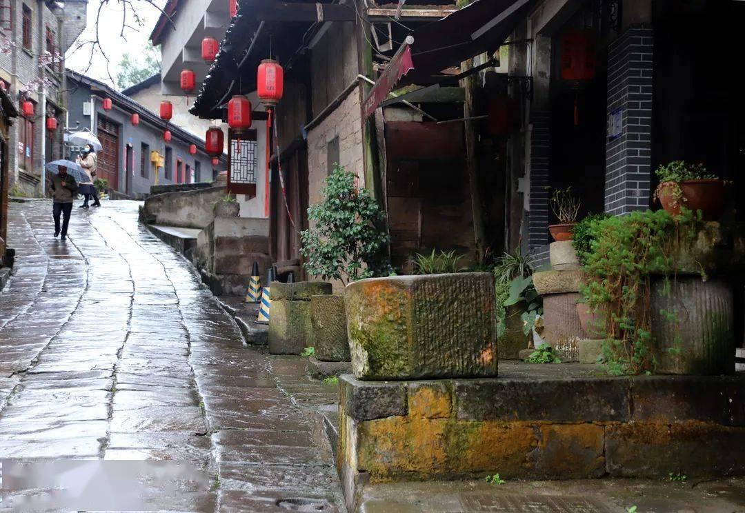 空间站建在月球上当然要比飘在空中好多了,为什么不直接建在月球?-知识的密钥,就在这200个问答之间
